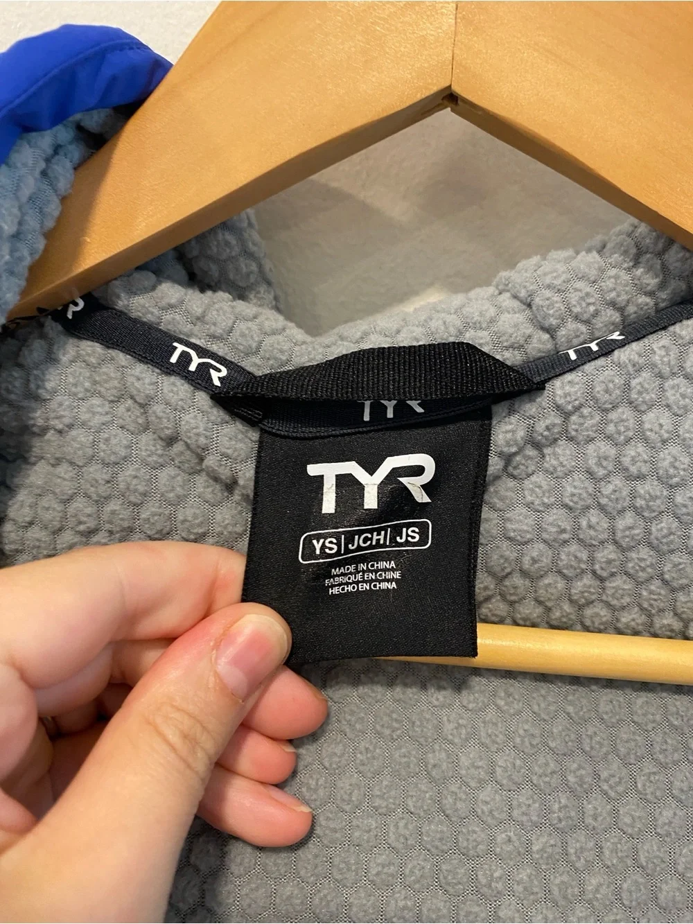 TYR Tech Youth Hydrosphere Parka youth small blue swim team jacket